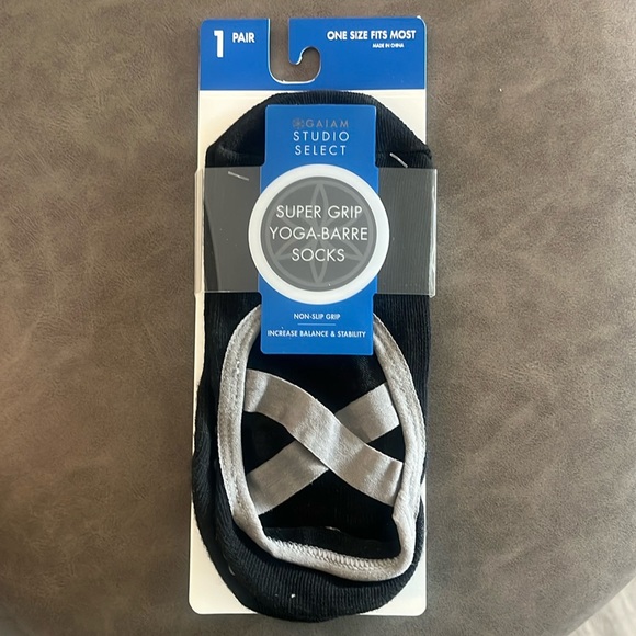 NWT Yoga-Barre Super Grip Socks - Picture 1 of 5